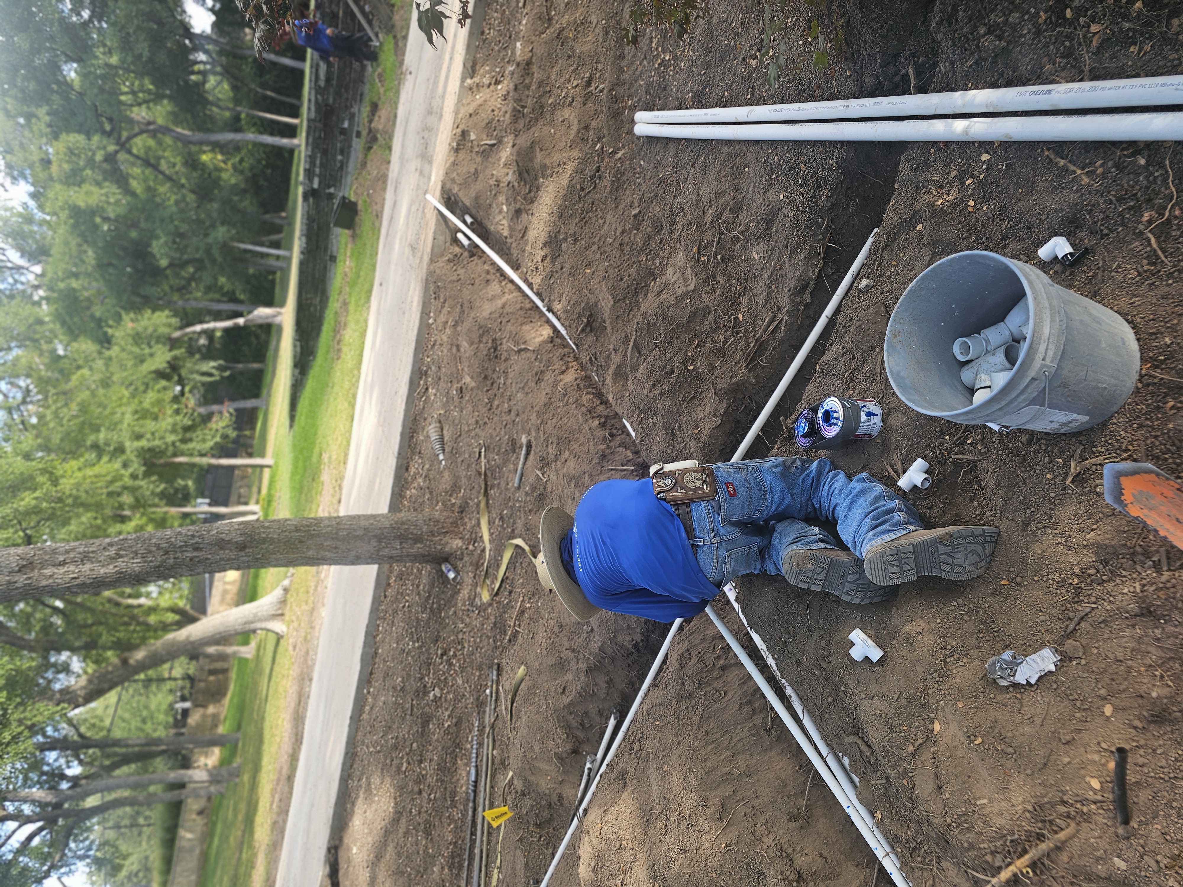 Three drainage fixes for a yard that holds water in North Texas Three drainage fixes for a yard that holds water in North Texas